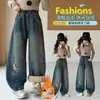 Macacão Jeans de Pelúcia de Gato Estiloso para Meninas Outono/Inverno Nova Moda M/G Infantil Versátil Emagrecedor Macacão Calça Wide Leg
