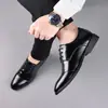 Zapatos de piel para hombre marca Dragonfly, calzado formal de negocios, estilo coreano, piel brillante, punta fina, primavera/verano, estilo británico, slip-on transpirables, zapatos de boda