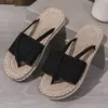 Novos chinelos de praia estilo 2025r, chinelos da moda para mulheres, calçados de verão para uso externo, chinelos de praia, populares para férias