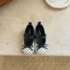 Sapatos de Couro para Meninas 2026 Outono Novo Simples Mary Jane Bolinhas Pequenos Sapatos de Couro Laço Requintado Vintage Sapatos Infantis