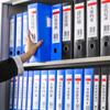 Suministro directo de fábrica, archivador A4, caja de almacenamiento de datos de oficina, carpeta de contabilidad de gran capacidad de plástico grueso para documentos.