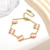 Pulseira Flor de Cinco Folhas 13mm Madrepérola Trevo de Quatro Folhas Dupla Face Estilo Ins Europeu e Americano Ouro 18K Banhado Joia de Mão Fabricante Venda Direta Atacado