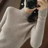 Nueva Ropa de Punto de Cuello Alto Medio para Mujer para Otoño e Invierno, Suéter Delgado, Camiseta Básica de Color Puro con Efecto Adelgazante, Manga Larga, Ropa de Punto Ajustada por Dentro