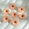 B 5.8cm Pintura al Óleo Cabeza de Flor Artificial Hecha a Mano DIY Accesorio para el Cabello Margarita Artificial Decoración para el Hogar Boda Fotografía