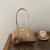 Bolsa de Ombro Grande Capacidade Retro de Alto Valor Estilo Coreano 2026 Nova Moda Bolsa Almofada Nicho para Deslocamento Ombro Único Feminina