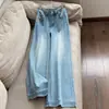 2026 Jeans Nuevos Lavados Desgastados Color Azul Claro Diamante Elástico Micro Campana Pantalones Venta al por Mayor B2AK96238