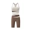 Conjunto de yoga bicolor de cintura cruzada para mujer, conjunto de dos piezas de top deportivo y shorts de cintura alta, ropa de fitness Pilates adelgazante