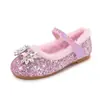 Sapatos de menina sapatos baixos de menina outono e inverno Novos sapatos forrados de fleece sapatos de sola macia para crianças sapatos quentes para bebês meninas