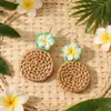 Aretes Florales Hechos a Mano de Rafia Estilo Festivo, Aretes Étnicos de Gama Alta de Nicho, Aretes Únicos y Hermosos al por Mayor
