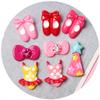 Accesorios de dibujos animados DIY, zapatos rojos de resina con lazo de diamantes, parche de dibujos animados, accesorios para el cabello infantil, fundas para teléfono móvil