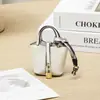 H Mini Cesta de Legumes Bolsa Pingente Pingente de Espelho Retrovisor de Carro Pingente de Chaveiro Fone de Ouvido Criativo Fofo