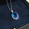 Collar con Colgante Redondo de Circonita Super Brillante Set de Joyería Versátil de Lujo Ligero de Alta Gama Moda Exquisita Aretes de Botón Temperamento para Mujeres