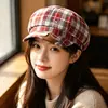 Boina xadrez retro com estrelas japonesa para mulheres, chapéu de artista estilo faculdade, circunferência da cabeça grande, chapéu nuvem que afina o rosto, boina