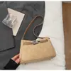 Bolsa de Nicho de Luxo Leve Transfronteiriça para Mulheres, Nova Bolsa Kelly Retrô da Moda, Bolsa Transversal de Ombro Único Casual da Moda para Mulheres