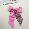 Bufanda Larga y Estrecha Color Rosa Bayas para Mujer, Versátil para Primavera y Verano, Se Puede Usar para Atar el Cabello, Decorar Bolsas, como Regalo, o como Bufanda de Cinta