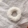 Goma para el pelo de pelo sintético de conejo de alta elasticidad 2023 Nuevo estilo coreano banda elástica de dopamina para accesorio de coleta para mujer venta al por mayor