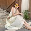Vestido de verano Yunnan Sanya nuevo estilo francés retro bordado sin mangas halter sexy con hombros descubiertos vestido de playa de viaje