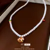 Colar com Pingente de Carrossel com Pérolas e Esmalte Gotejado, Infantil e Elegante, Corrente de Clavícula de Alta Qualidade, Design Moderno, Acessório Versátil
