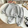 Conjunto de Moletom Liso Europeu e Americano para Meninas Novo Estilo Unissex Infantil Casual Bebê Temporada de Primavera e Outono Esportivo Roupas Infantis Comércio Exterior