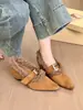 ¡Belleza retro! Elegantes zapatos Mary Jane de gamuza con punta y hebillas metálicas, tacones de cuña forrados de felpa para mujer, invierno