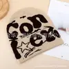 Chapéu de Lã com Letra Amazon Moda Europeia e Americana Chapéu de Tricô Hip Hop Jacquard Masculino e Feminino Chapéu de Lã Quente Estoque Atacado