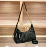 Bolsa Simples de Dumpling para Comércio Exterior Transfronteiriço para Mulheres, Nova Bolsa de Ombro com Padrão de Cobra, Bolsa de Ombro Transversal de Nicho de Luxo para Mulheres