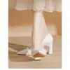 Zapatos de tacón alto estilo francés para mujer, nuevo modelo 2026, zapatos de salón de punta fina de color claro satinados, zapatos de novia con perlas, zapatos de boda, cómodos para los pies, tacón grueso