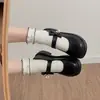ZapatosLolita de Diseñador de Nicho Verano 2026 Zapatos Blancos de Cuero para Mujer Estilo Academia Dulce Fresco Mary Janes de Perlas