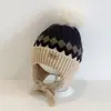 Gorro de Bebé Otoño e Invierno Estilo Coreano Gorro de Lana Pullover para Niños y Niñas Gorro Grueso Cálido para Bebé con Protección para las Orejas Bola de Pelo