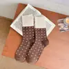 Meias Femininas Outono e Inverno Estilo Japonês Retrô Bolinhas Confortáveis High-End Color-Blocking Caneladas Pontos Redondos Contraste Meia de Cano Médio Slouch Tendência