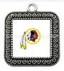 Collar Colgante de Equipo de Fútbol de 32 Equipos de la NFL de Deportes Transfronterizos de EE. UU. Washington Redskins Venta al por Mayor