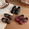 Zapatos Individuales Retro de Estilo Coreano para Niñas con Parche de Velcro y Punta Redonda, Novedad Primavera/Otoño 2026, Zapatos Mary Janes de Suela Suave para Niños Pequeños, Zapatos de Piel