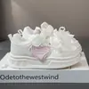 Zapatos Deportivos para Niños 2025 Otoño Nuevo Estilo Cómodos Transpirables Malla Lindos Casuales para Niños y Niñas Modernos Zapatos Blancos