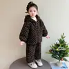 Conjunto Deportivo para Niñas Invierno Nuevo Estilo Terciopelo Espesado Estilo Coreano Casual Dos Piezas Bebé Estampado Leopardo Abrigo de Algodón
