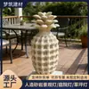 Lámpara de Pilar Translúcida de Piña de Arenisca Artificial Estilo Clásico Europeo Decoración de Paisaje para Camino de Jardín Patio Personalización