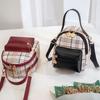 Comercio exterior bolsos de mujer al por mayor 2022 moda Mochila pequeña de cuadros bolso de hombro cruzado para mujer una generación de gastos de envío