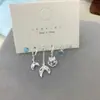 Set de Aretes de Peces Pequeños Menta Fresca para Gato Estilo Nicho Exquisitos Lujo Ligero Diseño Suave Ear Cuffs Aretes Estilo Océano