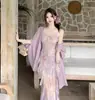 Vestido de Verano Nuevo Talla Plus con Tirantes Finos, Ajustable, Corte Entallado, Adelgazante, con Volantes, Estampado Floral, Estilo Elegante de Deseo Puro, Conjunto