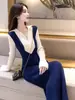 Vestido de Punto Francés de Color Contrastante con Cuello en V para Mujer Nuevo Estilo Otoño e Invierno 2025 con Suéter de Capa Interior Único y Elegante Falda Larga