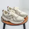 Zapatos de Padre Retro Gruesos de Suela Trendy para Hombre 2026 Otoño Nuevo Estilo Gris Ligeros que Aumentan la Altura Versátiles Zapatos Trendy Zapatos Deportivos