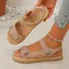 Sandalias gruesas transfronterizas para mujer de talla grande, nuevo modelo 2026, estilo deportivo, a la moda, ligeras, de suela plana, con velcro, sandalias de playa para mujer