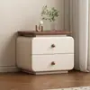 Instale um Pequeno Armário de Cabeceira de Madeira Maciça na Cor Creme, Estilo Simples Vintage, Armário de Cabeceira Moderno Novo Minimalista para Armazenamento de Quarto