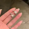 Anel Vazado Super Brilhante Estilo Coreano com Zircônia Completa e Brincos de Pérola para Mulheres, Luxo Acessível, Brincos Elegantes de Nicho de Alta Qualidade, Lindos Brincos