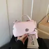 Bolso Tote Pequeño Súper Caliente para el Trayecto Diario de Mujer 2026 Nueva Moda de Primavera Popular Bolso de Hombro Único Sensación de Alta Gama Bolso Cuadrado Pequeño Cruzado