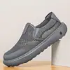 Dropshipping Transfronterizo de Zapatos Casuales para Hombre, Novedades de Verano, Transpirables, Ligeros, Slip-On, Zapatos de Tela Delgada de Malla Cómodos