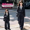 Conjunto casual deportivo de dos piezas para niñas en mezclilla, estilo coreano para primavera y otoño, corte holgado, atuendo moderno y elegante