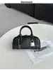2026 Bolso de Bolos de Color Sólido con Bloques de Color de Nuevo Diseño de Nicho, Sensación de Alta Gama, Versátil, Bolso de Mano de Lujo Ligero, Bolso de Hombro y Cruzado