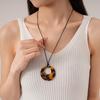 Vintage resina acrílico geométrico círculo amor camisola corrente outono e inverno moda simples temperamento high-end colar feminino