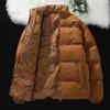 Chaqueta de Algodón de Alta Gama para Hombre, Nuevo Estilo Otoño e Invierno 2026, Forrada de Polar, Engrosada, Abrigo de Algodón Cálido, Corte Holgado, Chaqueta de Algodón con Cuello Alto