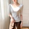 Camiseta de modal de color liso con doble cuello en U para mujer, corte entallado, base ajustada, estilo primavera-verano 2024, hombros descubiertos